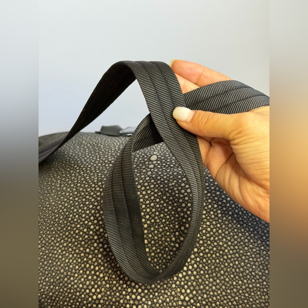Longchamp Le Pliage Bag w Stingray Pattern Gray Nylon and Patent Leather Trim - Picture 11 of 14